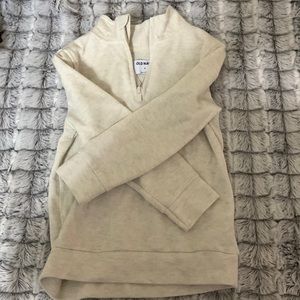 Zipper pullover sweater